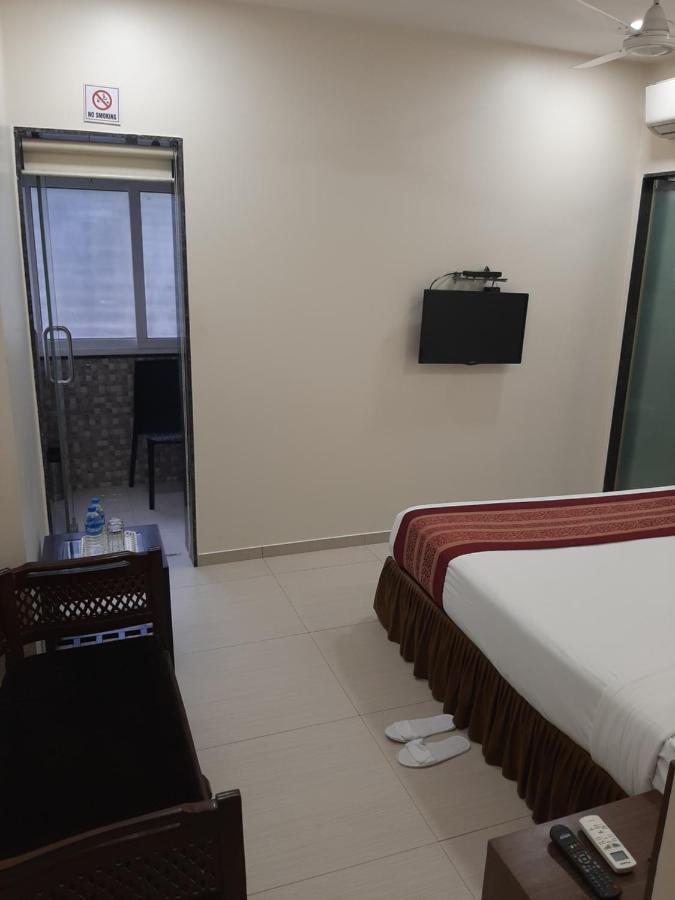 Hotel Ananya Calcutta Buitenkant foto