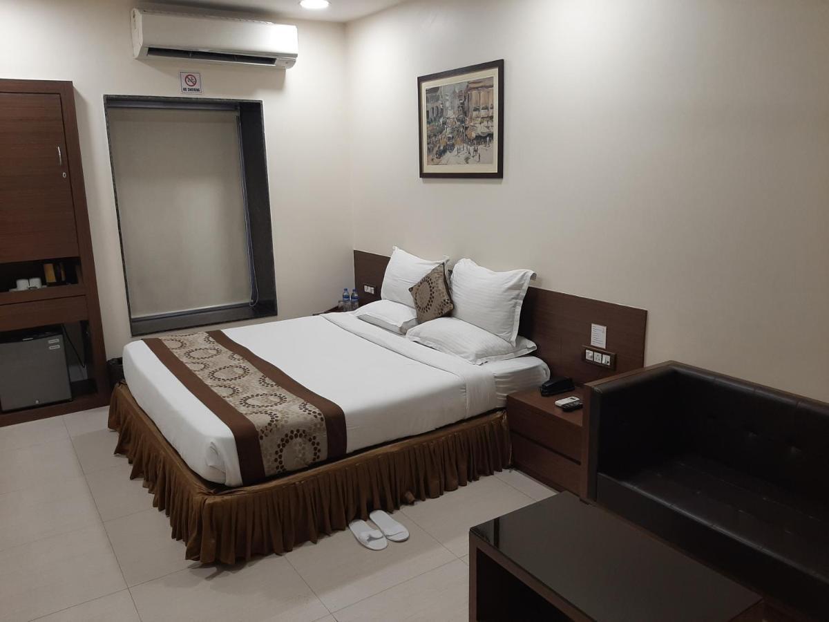 Hotel Ananya Calcutta Buitenkant foto