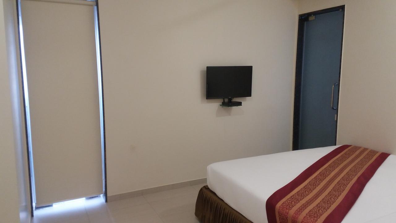 Hotel Ananya Calcutta Buitenkant foto