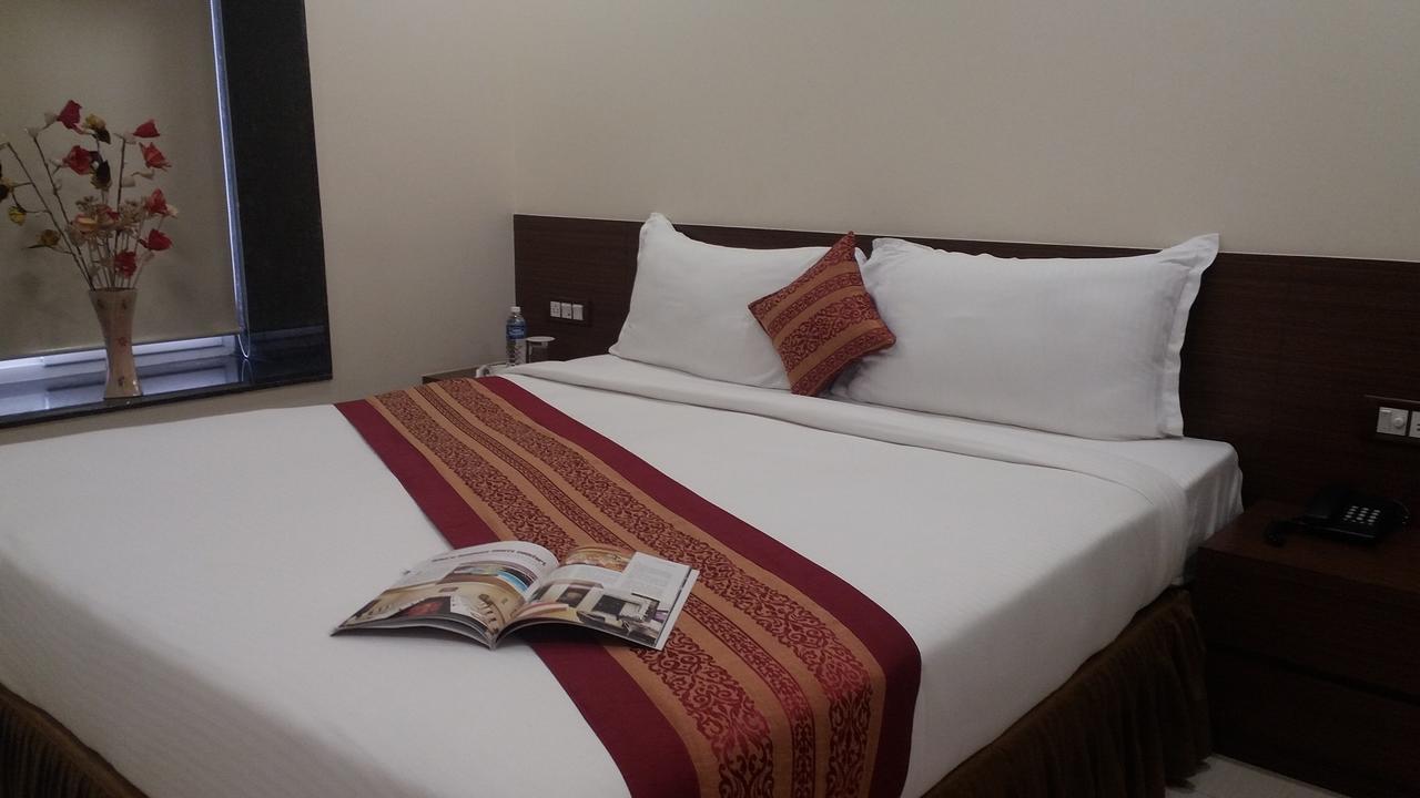 Hotel Ananya Calcutta Buitenkant foto