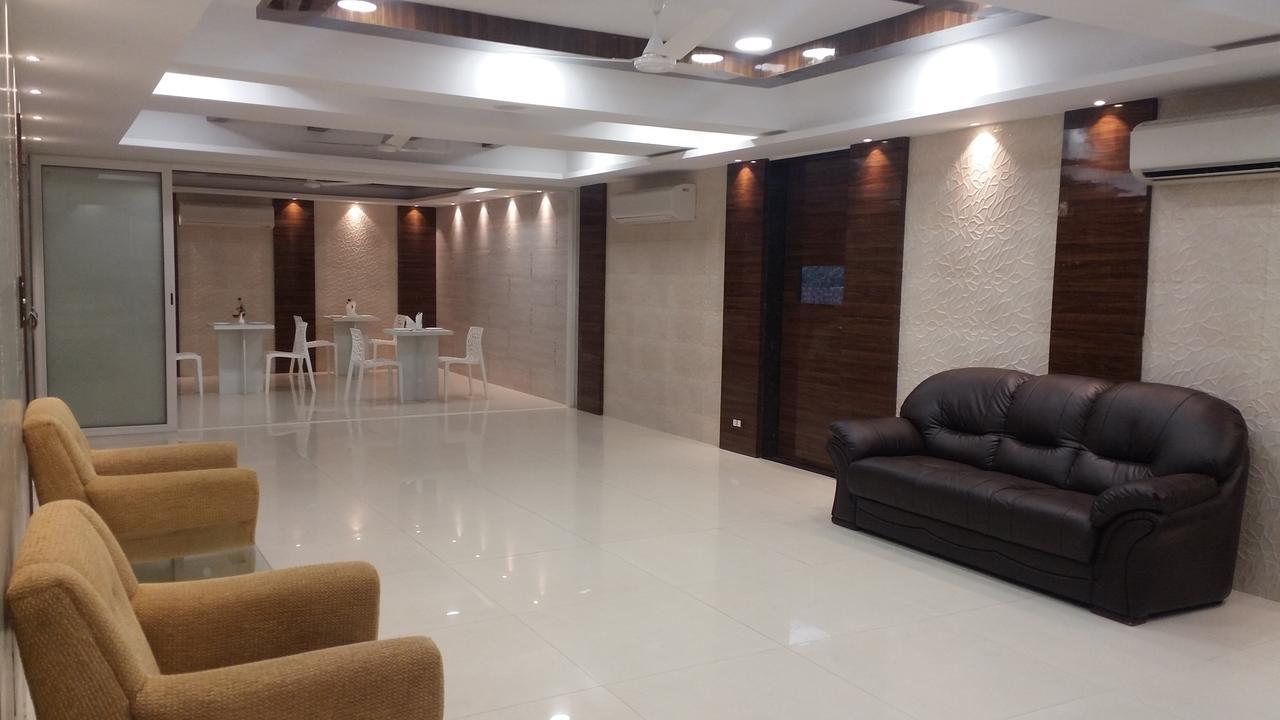 Hotel Ananya Calcutta Buitenkant foto